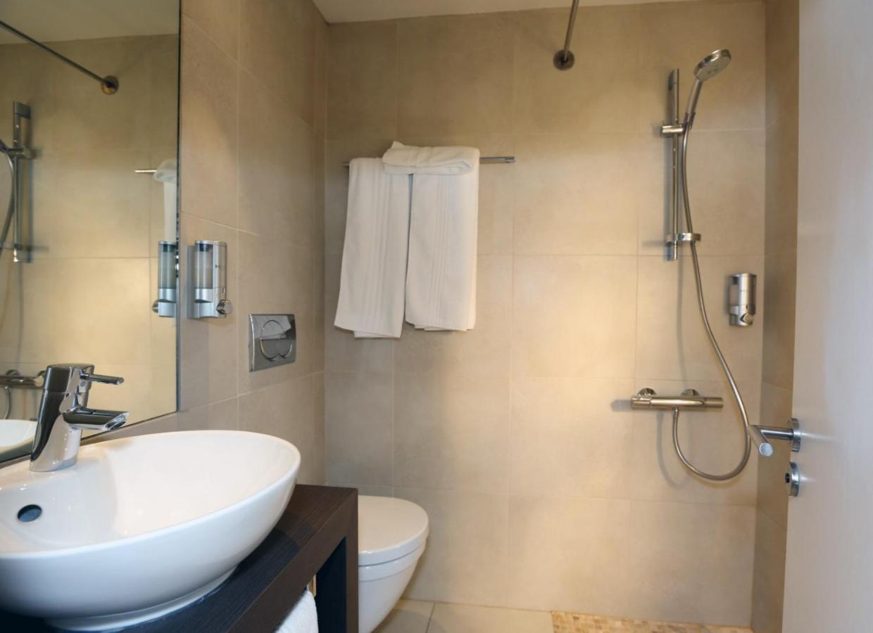 Hotel De La Plage - Hdlp Bormes-les-Mimosas Ngoại thất bức ảnh
