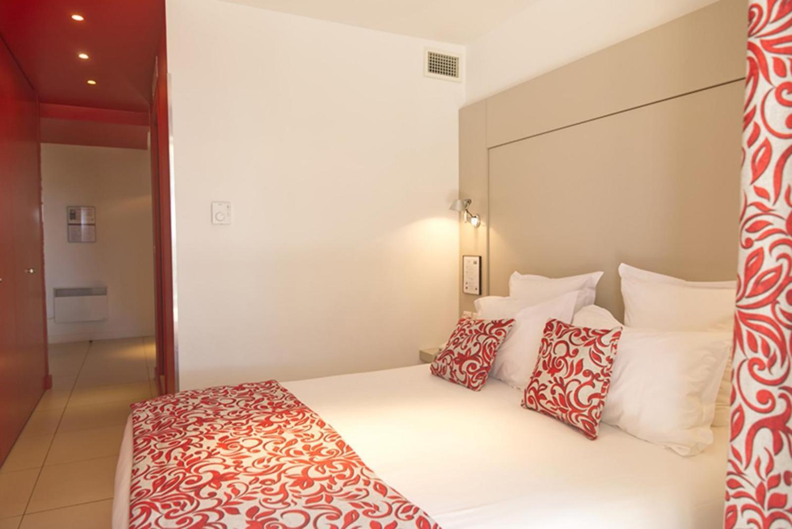 Hotel De La Plage - Hdlp Bormes-les-Mimosas Ngoại thất bức ảnh