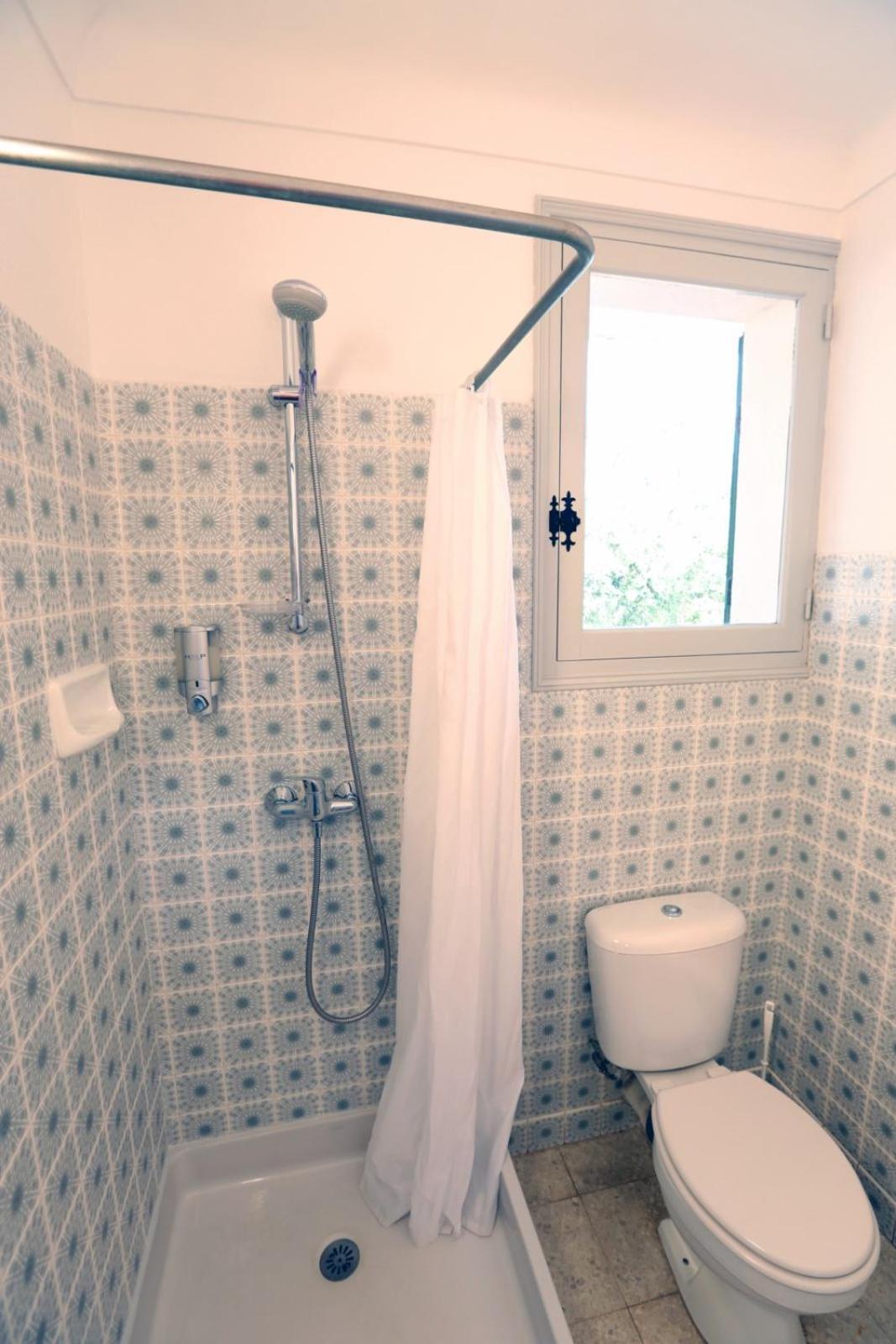 Hotel De La Plage - Hdlp Bormes-les-Mimosas Phòng bức ảnh